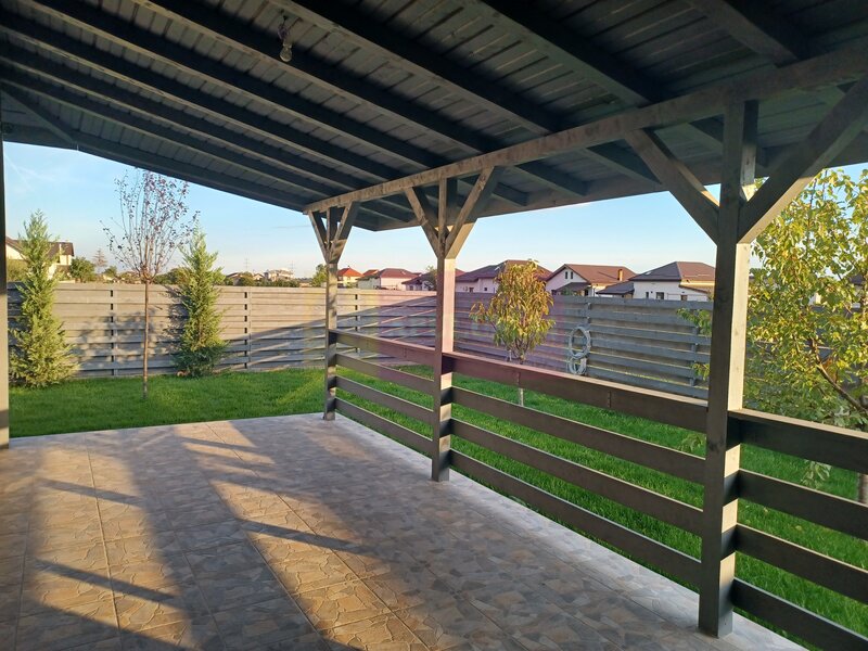 Casa 4 camere 162 mp, 115 utili, curte 505 mp, Sabareni